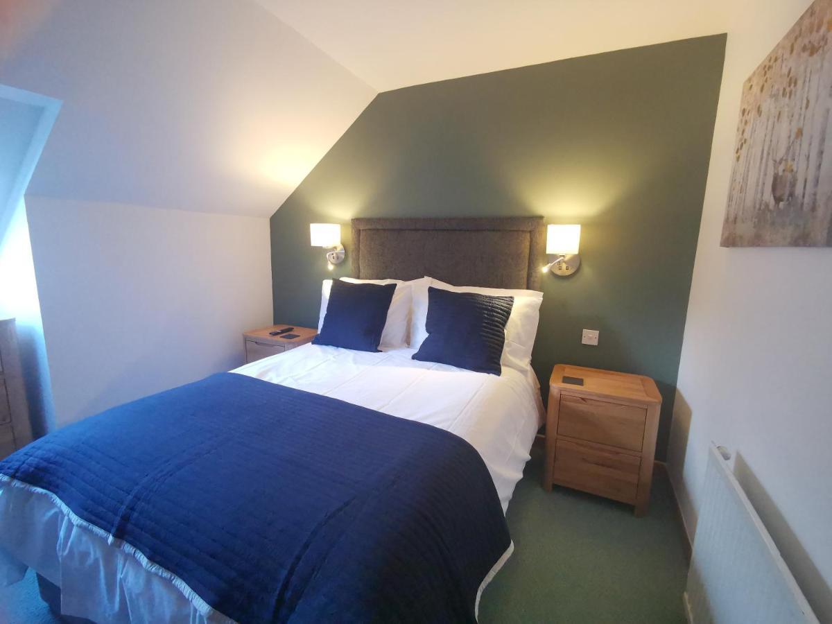 Lochbroom Lodge Ullapool Exterior photo