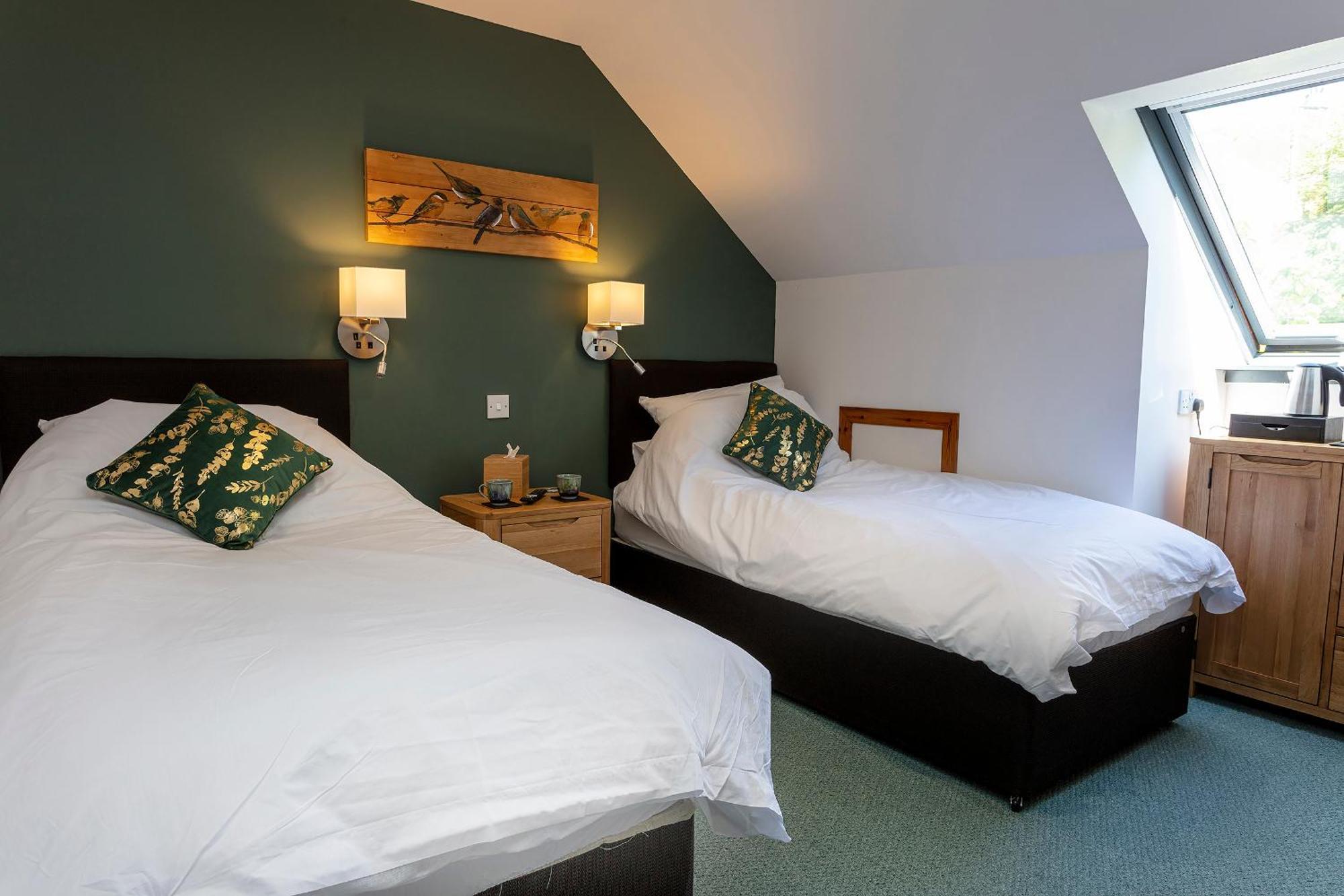 Lochbroom Lodge Ullapool Exterior photo
